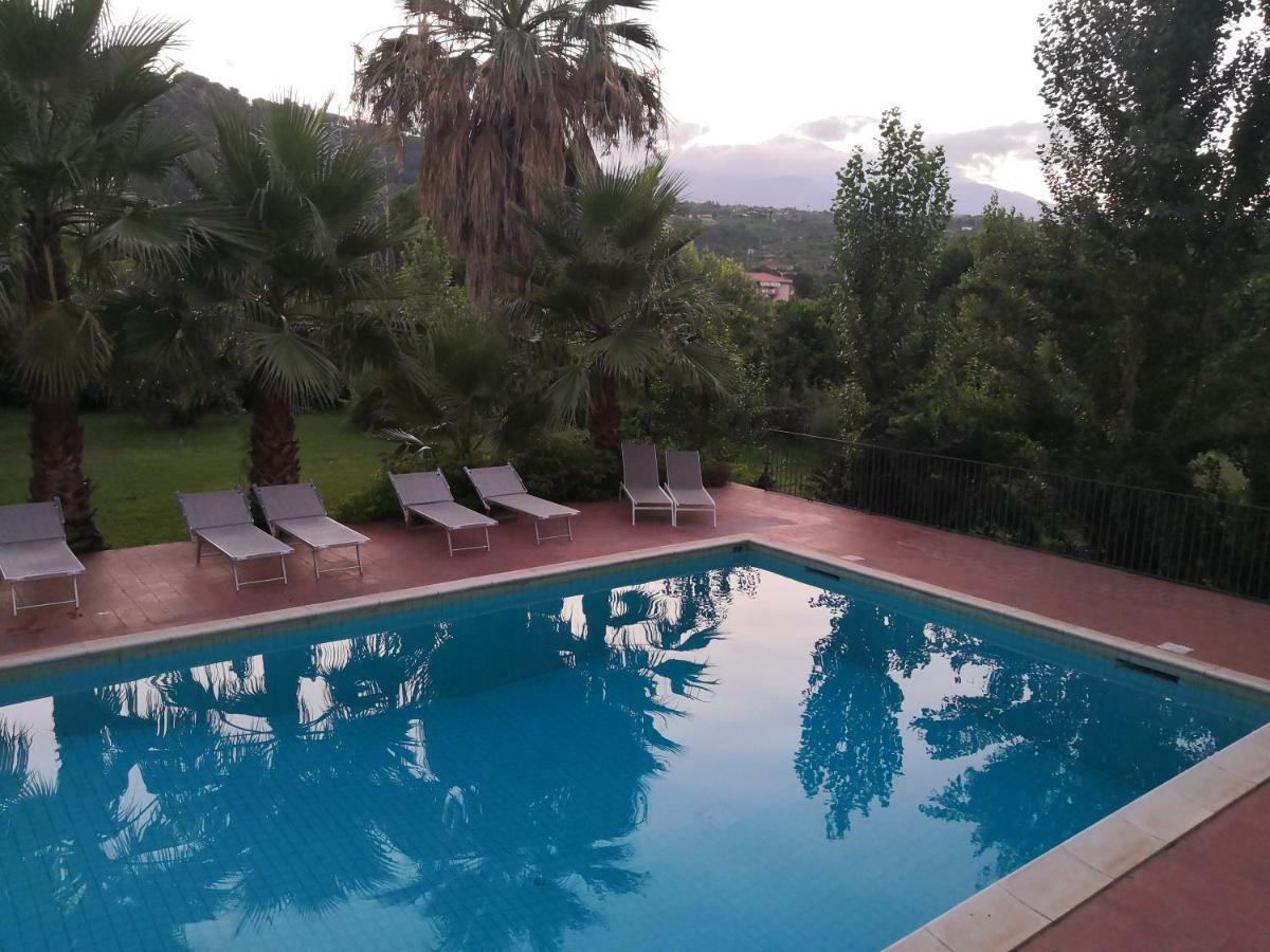 Villa Dei Leoni Санта Текла Екстериор снимка